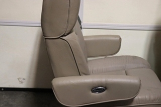 USED BROWN FLEXSTEEL CAPTAIN CHAIR SET RV/MOTORHOME PARTS FOR SALE