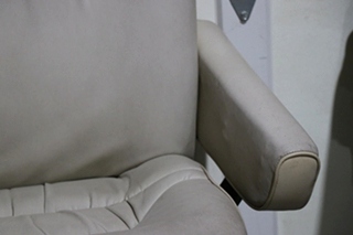 USED RV/MOTORHOME HI TECH KUSTOM CAPTAIN CHAIR SET FOR SALE