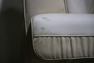 USED RV/MOTORHOME HI TECH KUSTOM CAPTAIN CHAIR SET FOR SALE