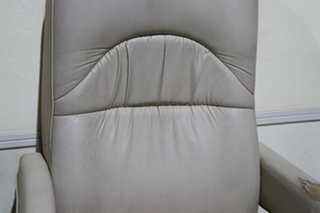 USED RV/MOTORHOME HI TECH KUSTOM CAPTAIN CHAIR SET FOR SALE